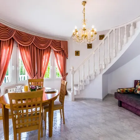 Abahana Villas Talaia